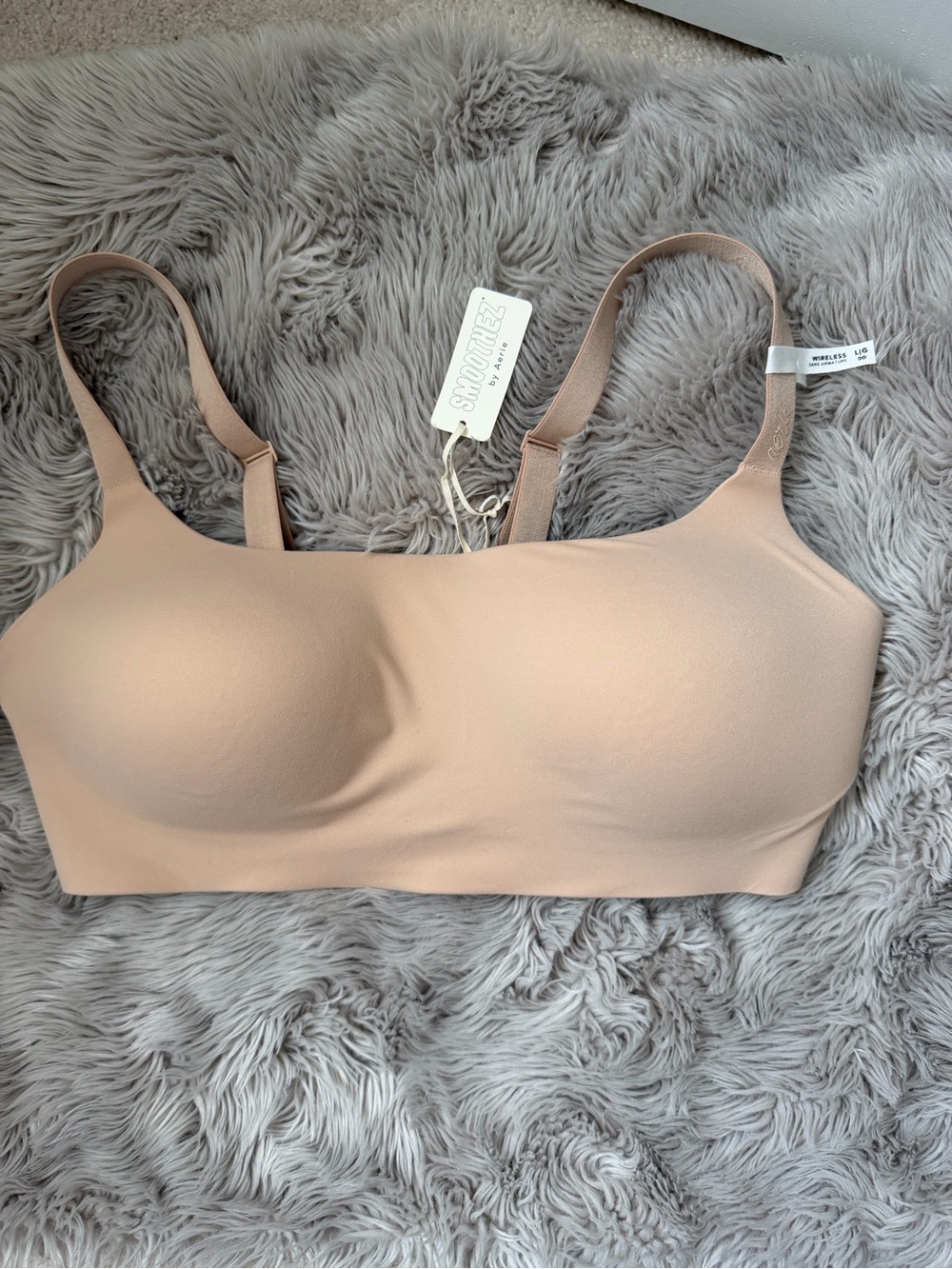 *NWT* Aerie Seamless Nude Wireless T-Shirt Bra - Smooth Comfort